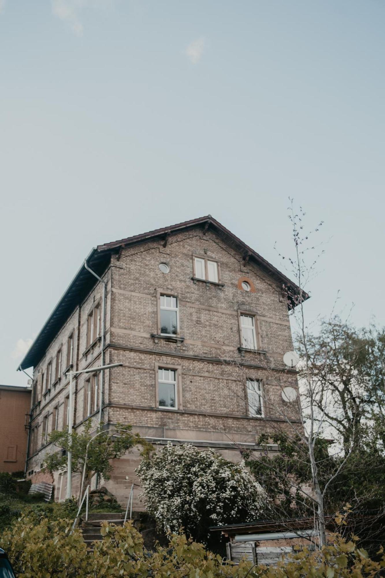 Weinstrassen Apartment Mit Zentrumsanbindung Neustadt an der Weinstrasse Luaran gambar